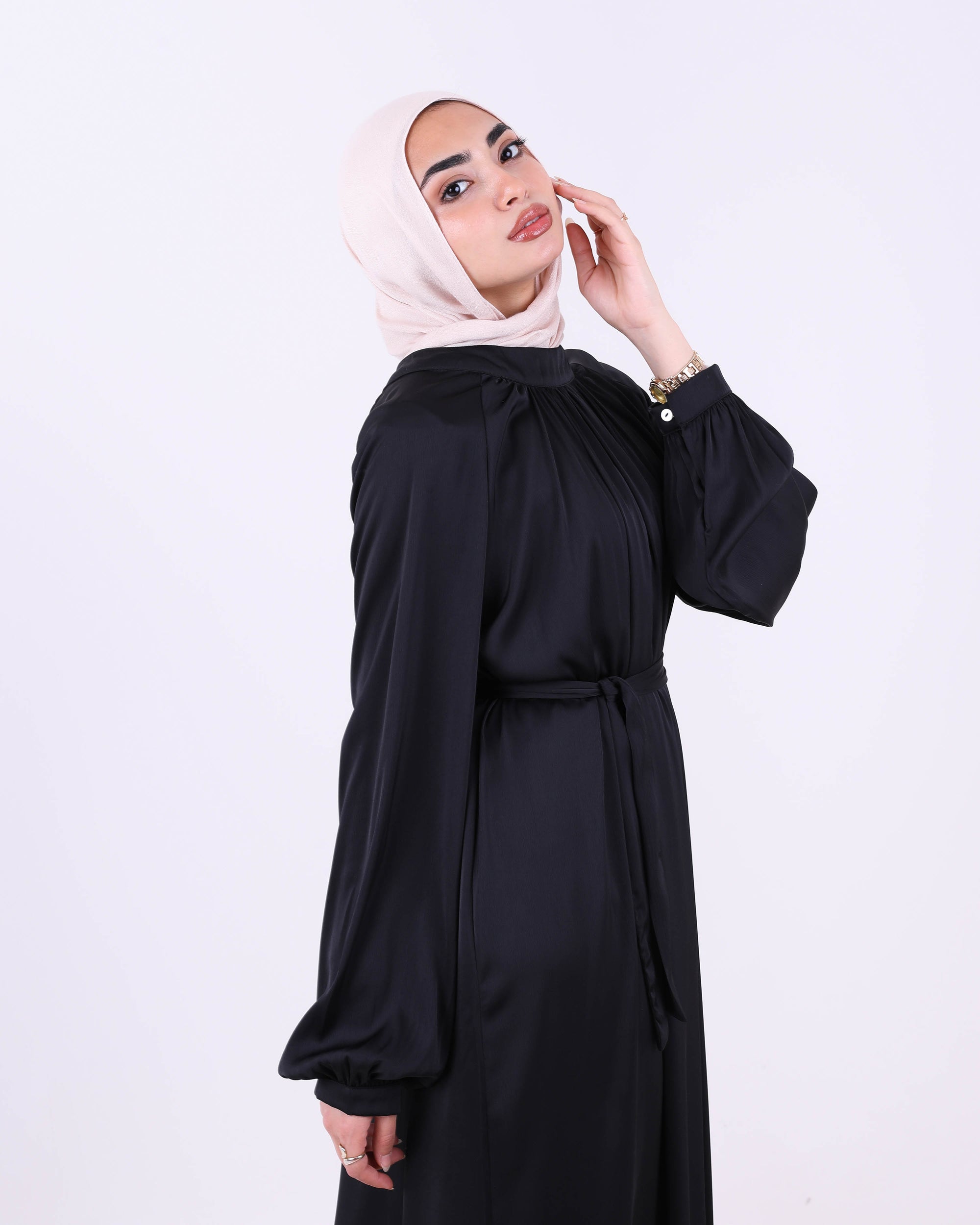 فستان ساتان