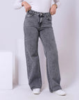 Basic Straight Leg Jeans